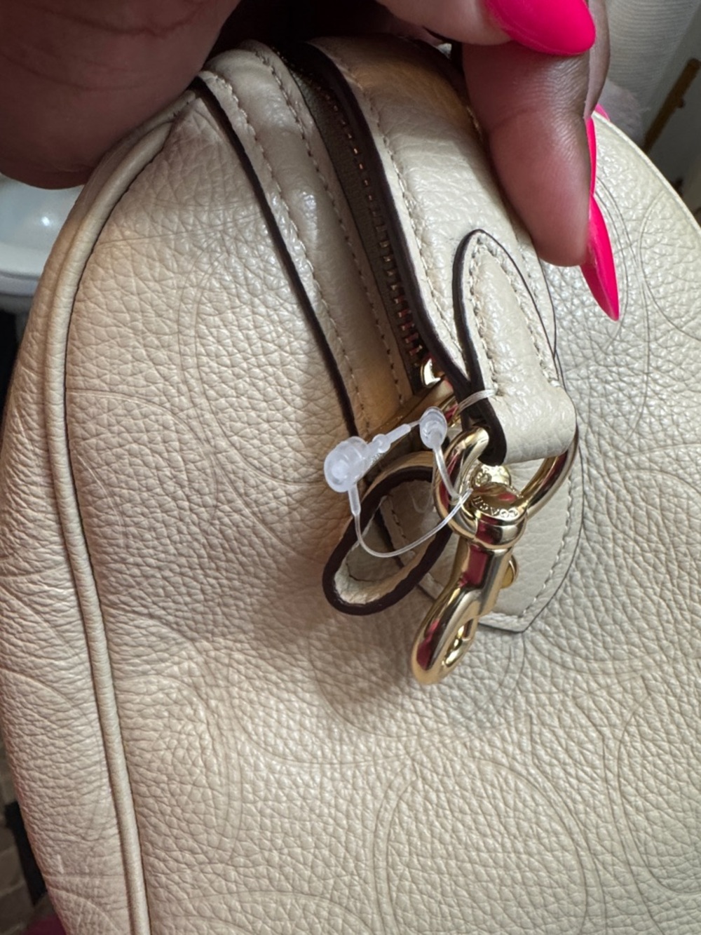 Rowan Large Satchel In Signature Pebbled Leather- Color Oat - Picture 4 of 11